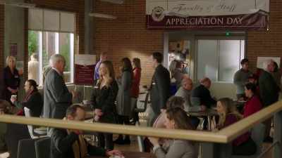 [indistinct chatter] - Pretty Little Liars: The Perfectionists