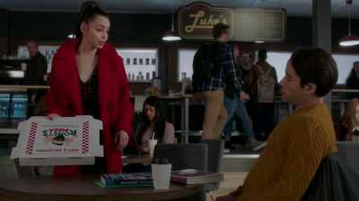 [indistinct chatter] - Pretty Little Liars: The Perfectionists