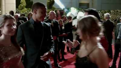 [indistinct chatter] - Famous in Love