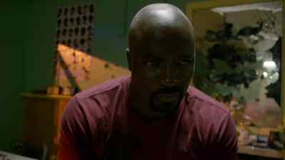 [indistinct chatter] - Marvel's Luke Cage