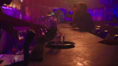 [indistinct chatter] - Midnight Hustle