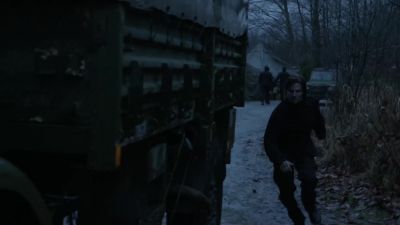 [indistinct chatter] - Arrow
