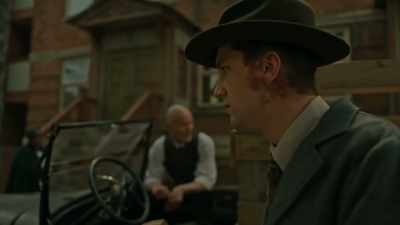 [indistinct chatter]
[suspenseful dramatic music] - The Porter