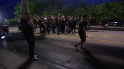 - [indistinct chatter]
- Whoo! - Street Outlaws