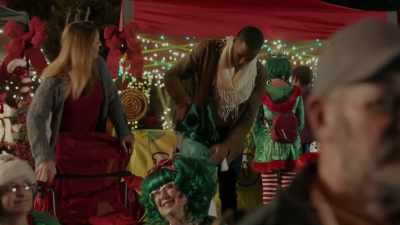 [indistinct chattering] - Christmas in Louisiana