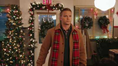 (indistinct chattering) - The Jinglebell Jubilee