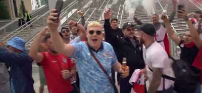 [indistinct cheers] - The Final: Attack on Wembley