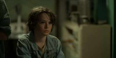 (INDISTINCT COMMENTARY ON TV) - Kid Snow
