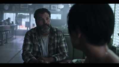 [indistinct conversation
between Phil, Manny and Carmen] - Black Summer