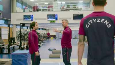 [indistinct conversation] - All or Nothing: Manchester City