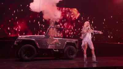 [ Indistinct conversation ] - Carrie Underwood: Reflection