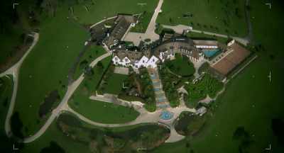 [indistinct murmuring] - Kim Dotcom: Caught in the Web