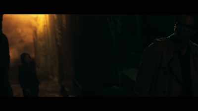 -(INDISTINCT RADIO CHATTER)
-(SPEAKING ITALIAN) - All the Money in the World