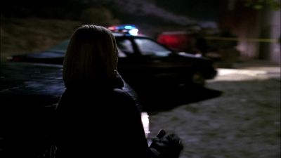 [ indistinct
radio transmissions ] - CSI: Crime Scene Investigation