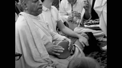 [ Indistinct singing ] - Krishnas: Gurus. Karma. Murder.