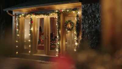 [indistinct singing] - The Christmas Setup