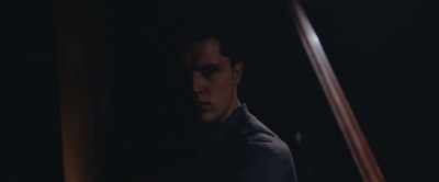 (indistinct whispering) - Sensation