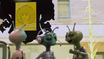 [infatuated babbling] - Alien TV