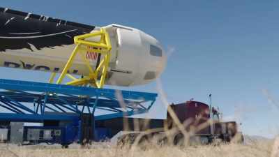 Ingen aner,
at Jeff Bezos og Richard Branson- - Space Titans: Musk, Bezos, Branson