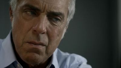 (inhales, exhales) - Bosch