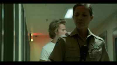 [inmate] Hey! [laughs]
Why don't you come in here? - Outer Banks