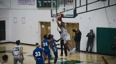 Inside, Allen,
wide-open lane. - Last Chance U: Basketball