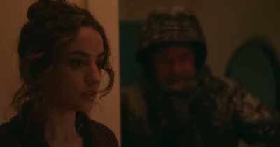Inside? Gloves? Okay. Yeah, hang up
your gloves inside. - The Republic of Sarah