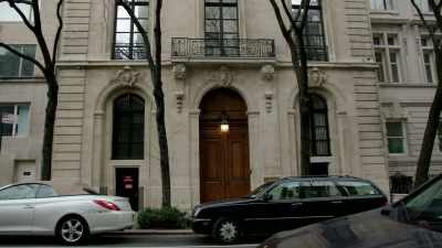 INSIDE, THEY COME ACROSS
DISGUSTING KINDA THINGS. - Who Killed Jeffrey Epstein?