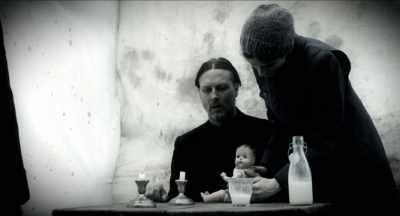Inside you'll see things
you've never believed, - Where the Devil Roams