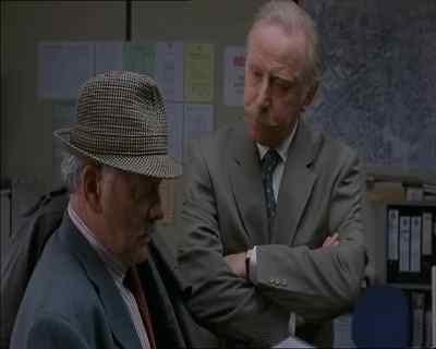 Inspector, do you mind? I just need a minute. - A Touch of Frost