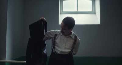 Inspector, have you
spoken to Joyce lately? - See How They Run