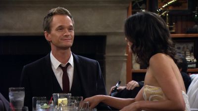 Instead of ring bear er - How I Met Your Mother