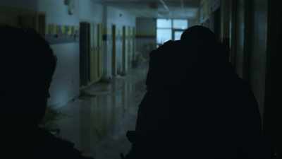 Instead of turning
a blind corner - The Walking Dead: World Beyond