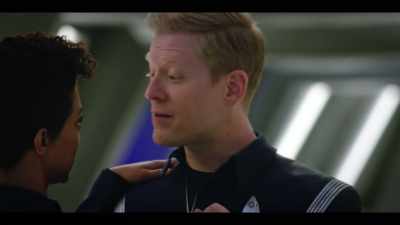 Instead, he sat right next to me. - Star Trek: Discovery