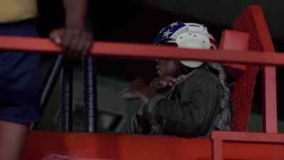 INSTRUCTOR:
Heads up, Perryman. - An Officer and a Gentleman