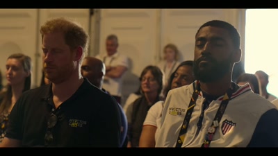 [instructor in English]
Take that deep breath. - Heart of Invictus
