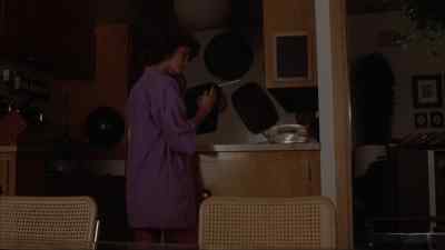 (INSTRUMENTAL MUSIC
PLAYING ON RADIO) - 10 to Midnight