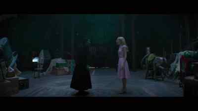 [instrumental music] - Defying Gravity: The Curtain Rises on Wicked