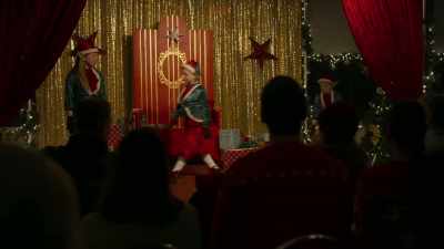 (instrumental music) - The Picture of Christmas