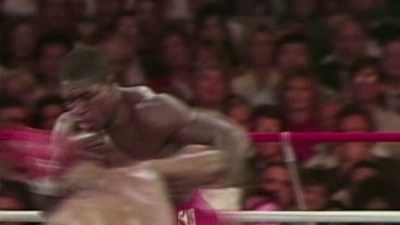 (intense orchestral music) - Bruno v Tyson
