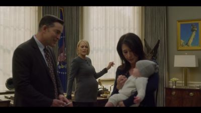 -[intercom beeps]
-Lynn, can you come in here, please? - House of Cards