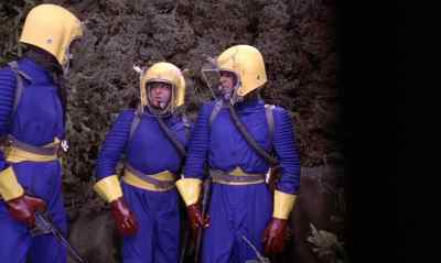 - Intercom check. Karl?
- Check. - Journey to the Seventh Planet