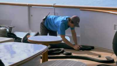 Interior, do you guys 
wanna come to the salon? - Below Deck Down Under