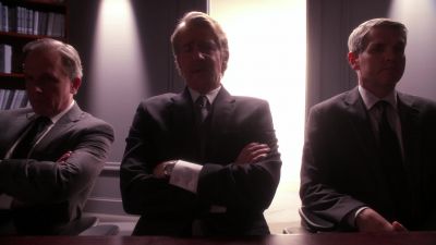 Interviewer: To your knowledge,
mrs. Florrick, - The Good Wife
