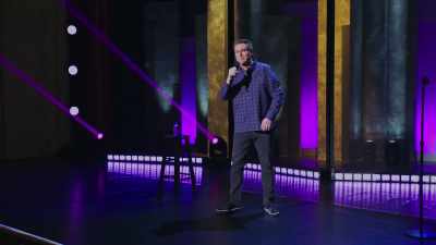 Ţipă: "Despre asta vorbeam!"
Păi, eu de unde să ştiu? - Brian Regan: Nunchucks and Flamethrowers