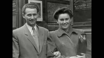 ¿Cómo se llama?
- Gary y le queremos mucho. - The Tattooist’s Son: Journey to Auschwitz