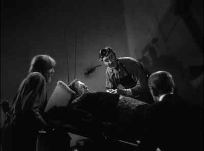 Iris contracted. - Son of Frankenstein