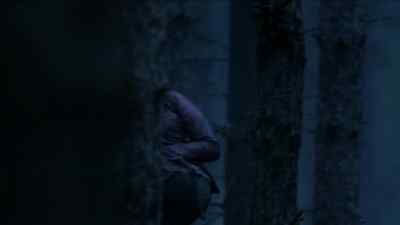 - Irisa, what's wrong?
- I'm shot. - Defiance