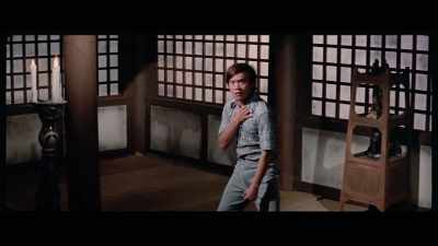 'Ironically filming his character's
final scenes in the film - The Final Game of Death