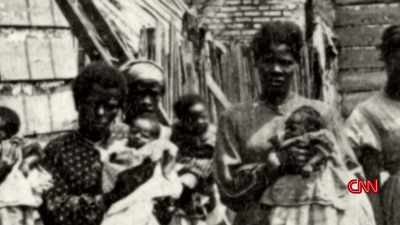 >>
IRONICALLY HE’S STOPPED BY - Lincoln: Divided We Stand